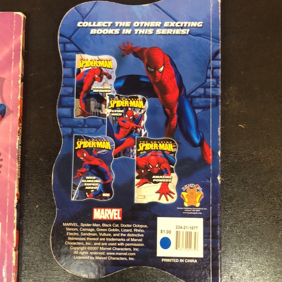 MARVEL SET OF 4 Books - Picture 11 of 17